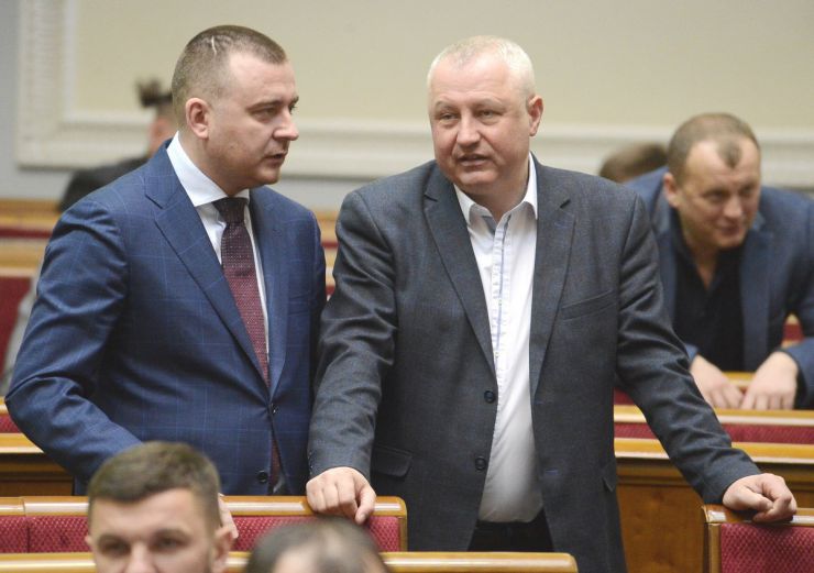 21 березня 2019 пленарне засідання Верховної Ради України.
А.Парубій зазначив, що сьогодні Парламент продовжує розгляд проекту Закону про забезпечення функціонування української мови як державної (№ 5670-д), розгляд якого у другому читанні було розпочато 28 лютого. Артем Вітко БП, Олександр Дехтярчук БП.