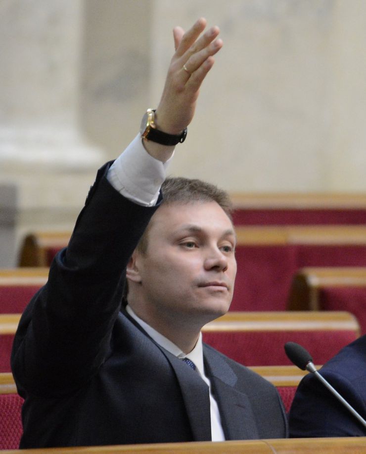 21 березня 2019 пленарне засідання Верховної Ради України.
А.Парубій зазначив, що сьогодні Парламент продовжує розгляд проекту Закону про забезпечення функціонування української мови як державної (№ 5670-д), розгляд якого у другому читанні було розпочато 28 лютого. Олександр Долженков ОП.