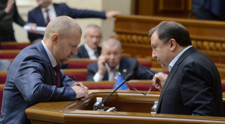 21 березня 2019 пленарне засідання Верховної Ради України.
А.Парубій зазначив, що сьогодні Парламент продовжує розгляд проекту Закону про забезпечення функціонування української мови як державної (№ 5670-д), розгляд якого у другому читанні було розпочато 28 лютого. Андрій Тетерук НФ, Микола Княжицький НФ.