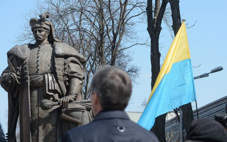 5 квітня 2019 Київ. Акція з нагоди 309-ї річниці Конституції Пилипа Орлика біля пам’ятника Пилипу Орлику.
5 квітня 1710 р. на зборах козацтва біля містечка Тягина (нині Бендери) на березі річки Дністер була прийнята перша Конституція Пилипа Орлика, і тим започаткований процес творення Конституції в Україні.