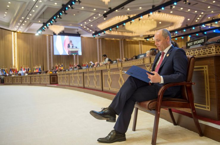 7 квітня 2019 візит Голови Верховної Ради України Андрія Парубія до Держави Катар для участі у 140-й Асамблеї Міжпарламентського Союзу. (м. Доха, 4-8 квітня 2019 року).
Участь Голови Верховної Ради України А.Парубія у загальних дебатах 140-ї Асамблеї Міжпарламентського Союзу.