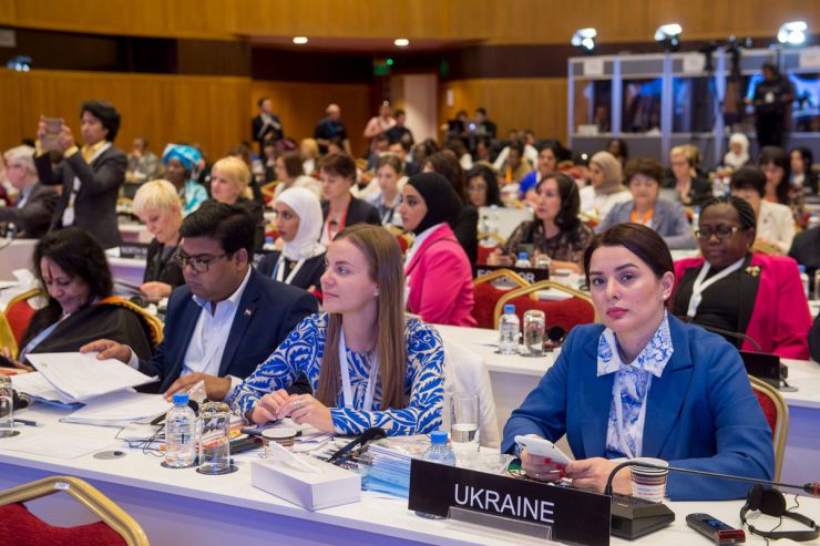 6 квітня 2019 візит Голови Верховної Ради України Андрія Парубія до Держави Катар для участі у 140-й Асамблеї Міжпарламентського Союзу.
Форум жінок-парламентарів Міжпарламентського союзу.
Народний депутат України Секретар Комітету, голова підкомітету з питань адаптації українського законодавства до законодавства Європейського Союзу (ЄС), забезпечення його відповідності зобов'язанням України у рамках Ради Європи (РЄ) та оцінки відповідності законопроектів міжнародно-правовим зобов'язанням України у сфері європейської інтеграції Комітету Верховної Ради України з питань європейської інтеграції Олена Сотник та Народний депутат України Валерія Заружко.