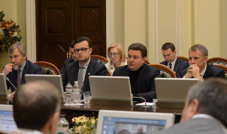 8 квітня 2019 засідання Погоджувальної ради У Верховній Раді України.
Вадим Новинський (ОП), Віктор Галасюк (РП), Віктор Бондар (відро), Ярослав Москаленко (воля).