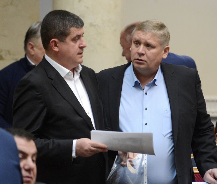 9 квітня 2019 пленарне засідання Верховної Ради України.
Голова Верховної Ради А.Парубій запросив на трибуну голову Комітету з питань культури і духовності Миколу Княжицького для продовження розгляду проекту Закону про забезпечення функціонування української мови як державної (№ 5670-д), розгляд якого у другому читанні було розпочато 28 лютого.
Депутати продовжили розгляд правок до сьомого розділу законопроекту, який має назву: ЗАБЕЗПЕЧЕННЯ СТАНДАРТІВ ДЕРЖАВНОЇ МОВИ (правки 1033-1273) із 1218 правки.

