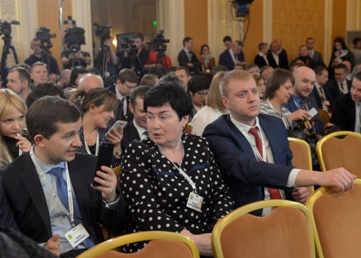 11-12 квітня 2019 проходить 12-ий Київський Безпековий Форум, організований Фондом Арсенія Яценюка «Відкрий Україну». Народний депутат України Андрій Помазанов, Народний депутат України Світлана Войцеховська.