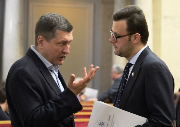 11 квітня 2019 пленарне засідання Верховної Ради України.
Голова Верховної Ради Андрій Парубій запросив на трибуну голову Комітету з питань культури і духовності Миколу Княжицького. 
Парламент перейшов до розгляду проекту Закону про забезпечення функціонування української мови як державної (№ 5670-д), розгляд якого у другому читанні було розпочато 28 лютого.
Ігор Попов позафр., Віктор Галасюк РП.