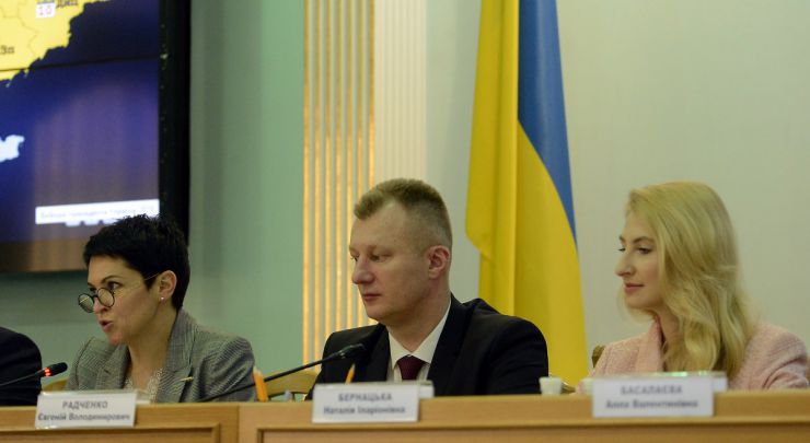 22 квітня 2019 відбулося чергове засідання Центральної виборчої комісії на якому розглянули ряд поточних питань, в тому числі прийняття та оголошення протоколів окружних виборчих комісій про підсумки повторного голосування 21 квітня 2019 року з чергових виборів Президента України 31 березня 2019 року. Голова Центральної виборчої комісії Тетяна Сліпачук заступник Голови Центральної виборчої комісії Євгеній Радченко та Секретар Центральної виборчої комісії Наталія Бернацька.