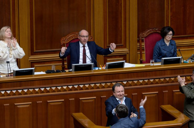 25 квітня 2019 пленарне засідання Верховної Ради України.
Верховна Рада 278 голосами прийняла у другому читанні та в цілому Закон України 