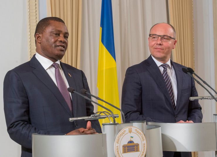 13 травня 2019 брифінг Голови Верховної Ради України Андрія Парубія з Головою Національної Асамблеї Парламенту Республіки Кенія Джастіном Мутурі, відвідання сесійної зали ВР.