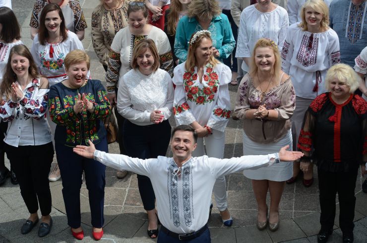 16 травня 2019 пленарне засідання Верховної Ради України.
Голова Верховної Ради Андрій Парубій привітав народних депутатів, працівників Апарату та всіх українців з Днем вишиванки.
Прийнято Закон 