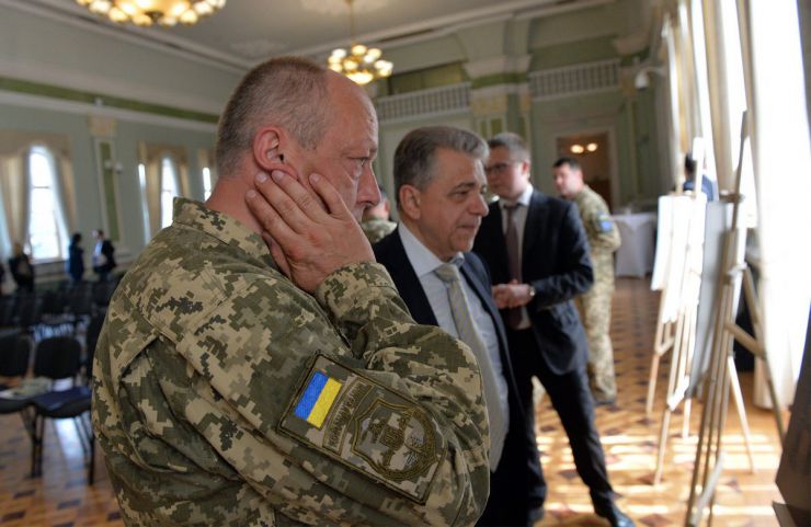 23 травня 2019 у Великій актовій залі Дипломатичної академії України імені Геннадія Удовенка при Міністерстві закордонних справ України за участю керівництва МЗС України відбувся захід з нагоди відзначення Дня Африки – 2019.
Програмою заходу передбачено ознайомлення з фотовиставкою Олександра Клименка на тему «Участь України в операціях ООН з підтримання миру в Африці», організованою за сприяння МЗС України.
У заході взяли участь очільники посольств країн Африканського континенту та міжнародних організацій, акредитованих в Україні.