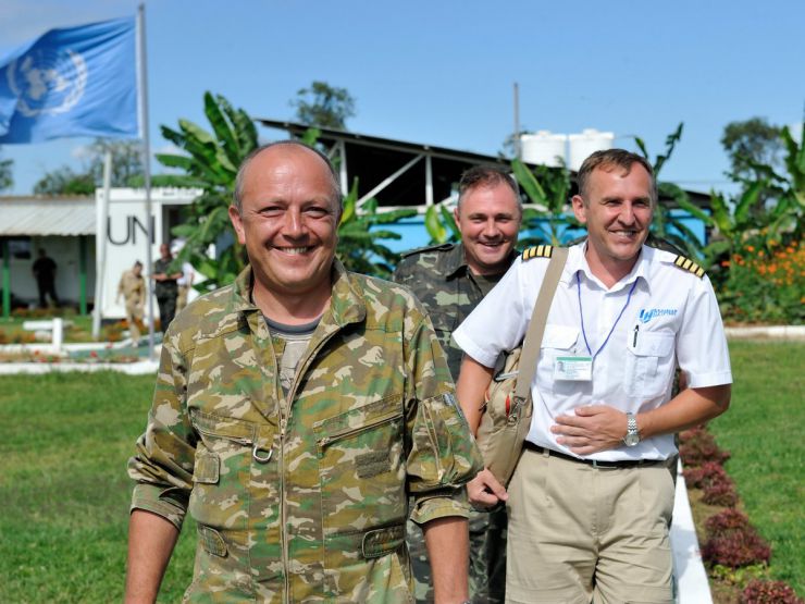 23 травня 2019 у Великій актовій залі Дипломатичної академії України імені Геннадія Удовенка при Міністерстві закордонних справ України за участю керівництва МЗС України відбувся захід з нагоди відзначення Дня Африки – 2019.
Програмою заходу передбачено ознайомлення з фотовиставкою Олександра Клименка на тему «Участь України в операціях ООН з підтримання миру в Африці», організованою за сприяння МЗС України.
У заході взяли участь очільники посольств країн Африканського континенту та міжнародних організацій, акредитованих в Україні. 16 жовтня 2012, Демократична Республіка Конго, аеродром Бунія, база Ндоромо. Командир 1-ї ротації 18-го окремого вертольотного загону ЗСУ MONUSCO полковник Ігор Яременко (нині генерал-майор, начальник армійської авіації Сухопутних військ ЗСУ), заступник командира  полковник Олександр Шевчук, пілот цивільної авіакомпанії «Українські вертольоти» (до цього служив в ЗСУ – льотчик МІ-24) Юрій Стороженко.