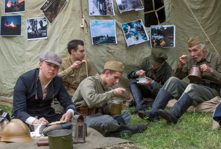 25 травня 2019 місто Боярка (Київська обл.). У рамках IV Всеукраїнського історично-музичного фестиваля «Під Покровом Тризуба» у Боярці що на Київщині, відбувся перший open-air 2019 року. Безумовно родзинкою цьогорічного дійства стала військово-історична реконструкція бою травня 1920 року. 