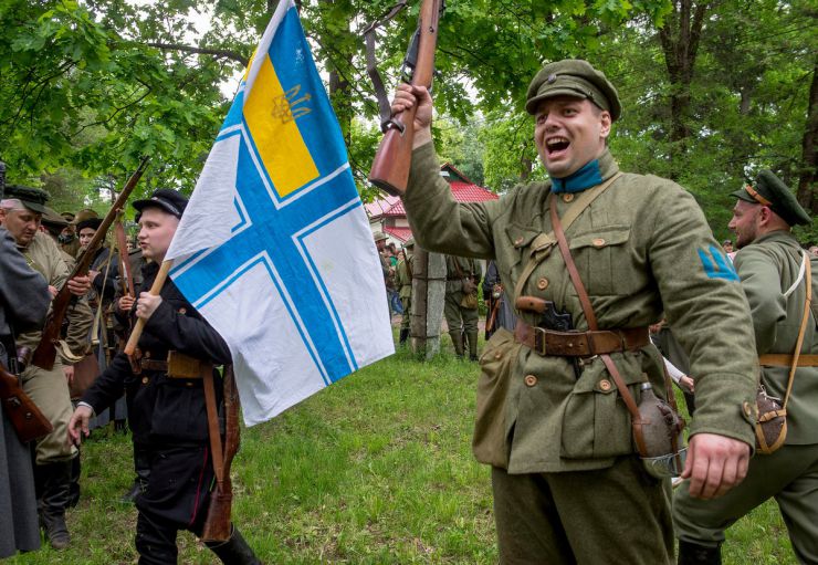 25 травня 2019 місто Боярка (Київська обл.). У рамках IV Всеукраїнського історично-музичного фестиваля «Під Покровом Тризуба» у Боярці що на Київщині, відбувся перший open-air 2019 року. Безумовно родзинкою цьогорічного дійства стала військово-історична реконструкція бою травня 1920 року. 