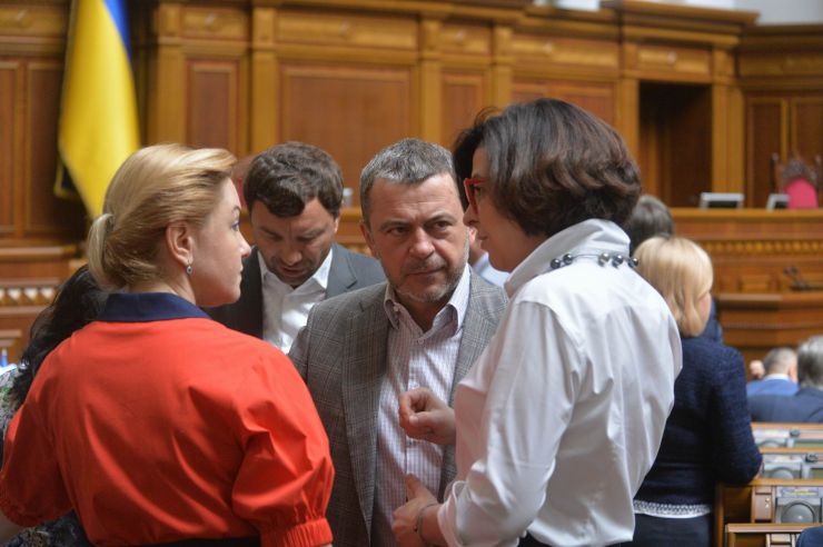 Пленарне засідання Верховної Ради України
Головуючий на засіданні повідомив, що першим пропонується розглянути блок питань соціальної політики, а наступним - блок питань місцевого самоврядування.
Прийнято Постанову 