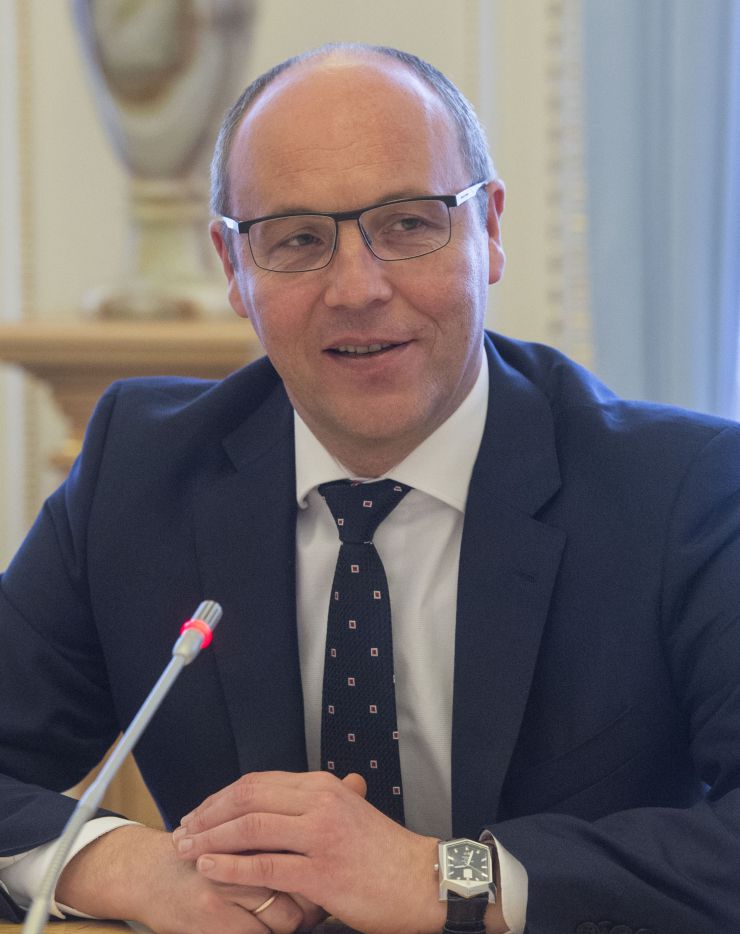 Зустріч Голови Верховної Ради України Андрія Парубія з міжнародною делегацією, яка прибула для участі в VIII Національному Молитовному Сніданку України на чолі з конгресменом США від штату Мічіган Тімом Уолбергом

У зустрічі взяли участь: Павло Унгурян - народний депутат України, член депутатської фракції Політичної партії «Народний фронт», координатор Національного Молитовного Сніданку України, Тім Уолберг-Конгресмен США від штату Мічіган, Боб Макюен - Конгресмен США п’ятьох скликань, голова Ради з питань національної політики США, Даг Бьорлі - Керівник оргкомітету Президентського Національного Молитовного Сніданку США.