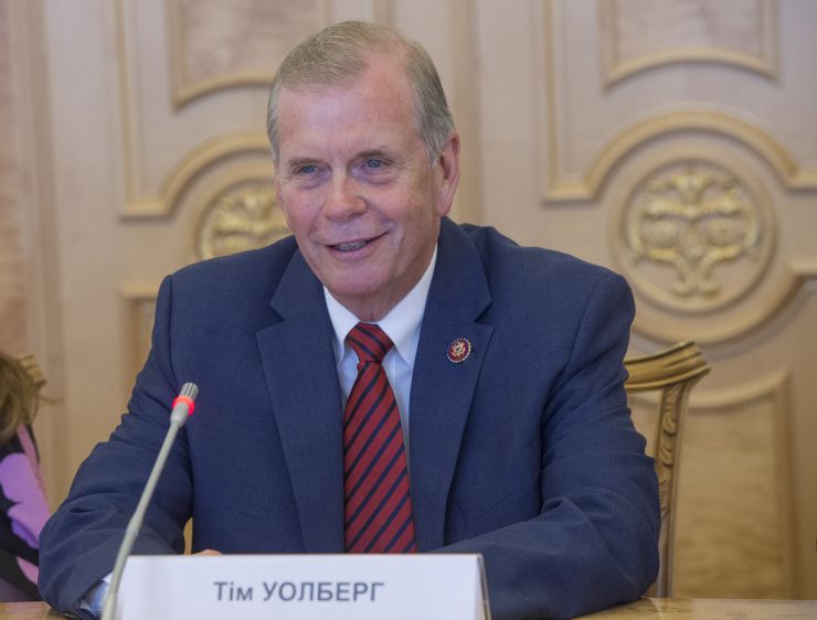 Зустріч Голови Верховної Ради України Андрія Парубія з міжнародною делегацією, яка прибула для участі в VIII Національному Молитовному Сніданку України на чолі з конгресменом США від штату Мічіган Тімом Уолбергом

У зустрічі взяли участь: Павло Унгурян - народний депутат України, член депутатської фракції Політичної партії «Народний фронт», координатор Національного Молитовного Сніданку України, Тім Уолберг-Конгресмен США від штату Мічіган, Боб Макюен - Конгресмен США п’ятьох скликань, голова Ради з питань національної політики США, Даг Бьорлі - Керівник оргкомітету Президентського Національного Молитовного Сніданку США.