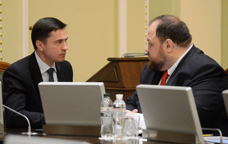 3 червня 2019 засідання Погоджувальної ради у Верховній Раді України.
Олег Боднар (керівник Апарату ВР), Руслан Стефанчук.