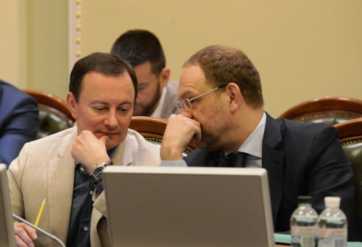 3 червня 2019 засідання Погоджувальної ради у Верховній Раді України.
Дмитро Андрієвський (БП), Сергій Власенко (Б).