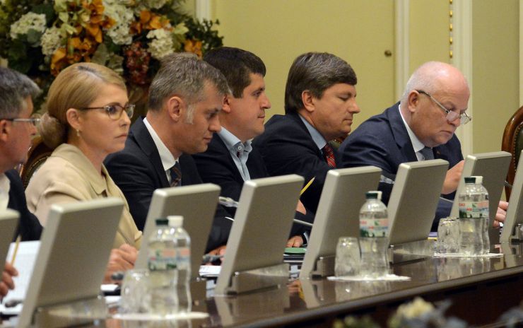 3 червня 2019 засідання Погоджувальної ради у Верховній Раді України.
Юлія Тимошенко (Б), Руслан Сидорович (САМ), Максим Бурбак (НФ), Артур Герасимов (БП), 1-й віце-прем’єр-міністр Степан Кубів.