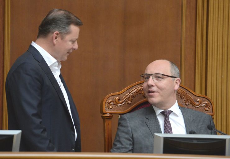 5 червня 2019 пленарне засідання Верховної Ради України.
Народні депутати продовжують розгляд поправок до проекту Закону «Про тимчасові слідчі комісії і тимчасові спеціальні комісії Верховної Ради України» №1098. Олег Ляшко РП, Андрій Парубій.