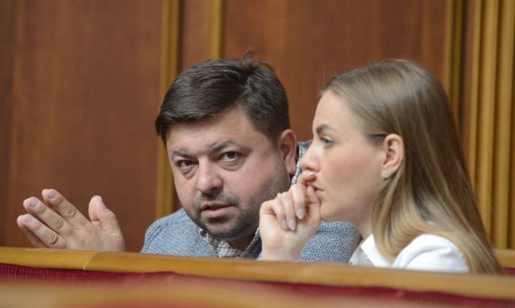 7 червня 2019 пленарне засідання Верховної Ради України.
Народні депутати хвилиною мовчання вшанували пам’ять Юрія Мушкетика.
Головуючий повідомив, що в пленарному засіданні беруть участь члени Кабінету Міністрів на чолі з Першим віце-прем’єр-міністром Степаном Кубівим.
Іван Мірошниченко САМ, Олена Пташник САМ.