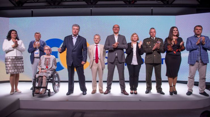 9 червня 2019 лідер партії, екс-президент України Петро Порошенко, Голова Верховної Ради України Андрій Парубій з командою під час з'їзду партії 