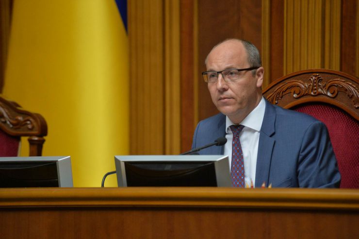 20 червня 2019 пленарне засідання Верховної Ради України.
Верховна Рада продовжила розгляд у другому читанні проекту Виборчого кодексу №3112-1.
Головуючий надав слово голові підкомітету Комітету з питань правової політики та правосуддя Олександру Черненку, який нагадав логіку розгляду законопроекту і перейшов до представлення правок.
