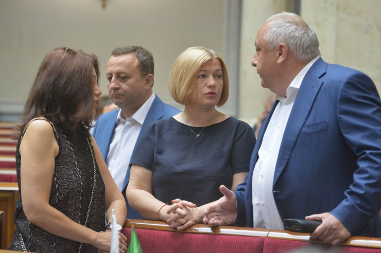 20 червня 2019 пленарне засідання Верховної Ради України.
Верховна Рада продовжила розгляд у другому читанні проекту Виборчого кодексу №3112-1.
Головуючий надав слово голові підкомітету Комітету з питань правової політики та правосуддя Олександру Черненку, який нагадав логіку розгляду законопроекту і перейшов до представлення правок. Вікторія Сюмар-НФ, Василь Яніцький-БПП, Ірина Геращенко - 1-й заст. Голови ВР, Ігор Гринів – БПП.