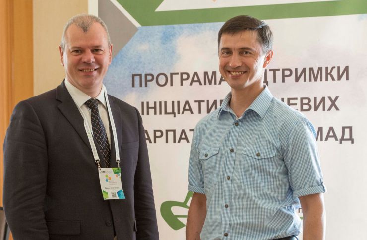 26 червня 2019 Львівська обл., м. Трускавець.
IV форум місцевого розвитку. Народний депутат України Микола Величкович, перший заступник керівника апарату - керуючий справами Петро Боднар.