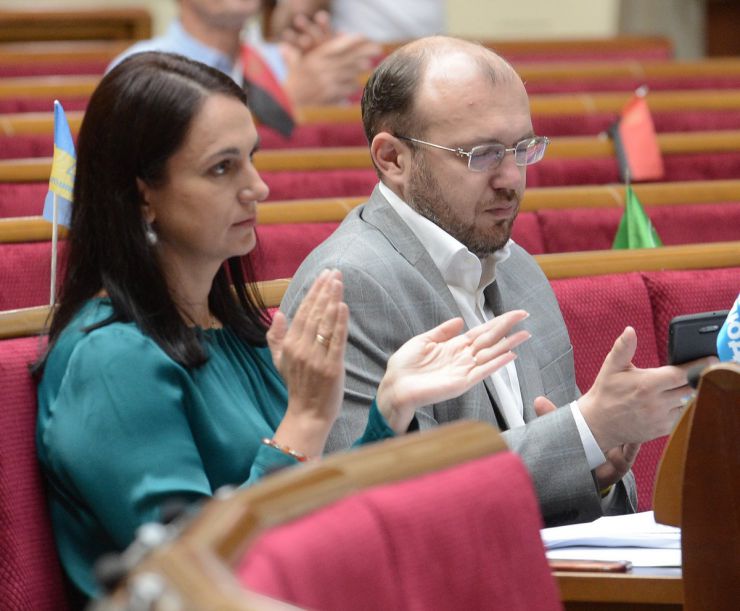 10 липня 2019 пленарне засідання Верховної Ради України.
Головуючий надав слово голові підкомітету Комітету з питань правової політики та правосуддя Олександру Черненку, який доповідає правки до проекту Виборчого кодексу.
Народні депутати розпочали розгляд з 4150-ї правки.