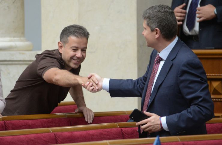 12 липня 2019 пленарне засідання Верховної Ради України.
Голова Верховної Ради України Андрій Парубій відкрив ранкове засідання. 
Головуючий повідомив, що в пленарному засіданні беруть участь члени Кабінету Міністрів на чолі з Віце-прем’єр-міністром - Міністром регіонального розвитку, будівництва та ЖКГ України Геннадієм Зубком.
Розпочалася 