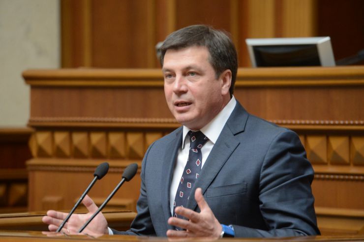 12 липня 2019 пленарне засідання Верховної Ради України.
Голова Верховної Ради України Андрій Парубій відкрив ранкове засідання. 
Головуючий повідомив, що в пленарному засіданні беруть участь члени Кабінету Міністрів на чолі з Віце-прем’єр-міністром - Міністром регіонального розвитку, будівництва та ЖКГ України Геннадієм Зубком.
Розпочалася 