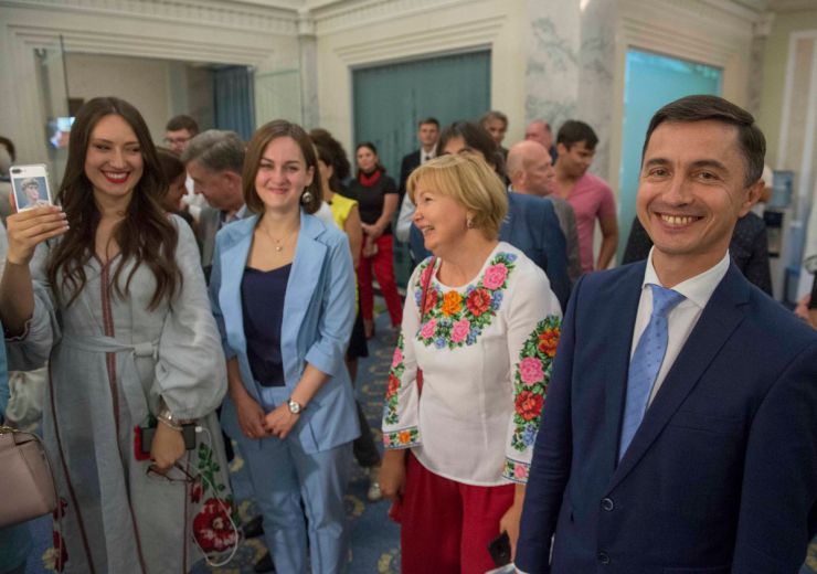 19 липня 2019 урочисте відкриття Освітнього центру Верховної Ради України.
В урочистій церемонії відкриття Освітнього центру взяли участь: Голова Верховної Ради України Андрій Парубій,
Голова Представництва Європейського Союзу в Україні Хюґ Мінґареллі.
На дітей очікують вікторини, ігри, цікава інформація і екскурсія. Кожна дитина напише побажання народним депутатам нового скликання і залишить їх на робочих місцях у сесійній залі.
Боднар Петро перший заступник керівника апарату - керуючий справами.