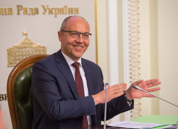 Голова Верховної Ради України Андрій Парубій скликав перше засідання Підготовчої депутатської групи з числа новообраних народних депутатів України.
У відповідності до вимог частини 2 статті 13 Регламенту Верховної Ради України до Підготовчої депутатської групи делеговані представники від політичних партій, котрі подолали п’ятивідсотковий бар’єр, а саме: 
