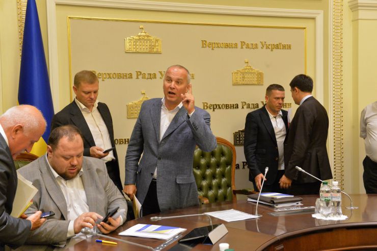 Засідання депутатської робочої групи під керівництвом Дмитра Разумкова з підготовки сесії Верховної Ради. Руслан Стефанчук, Шуфрич