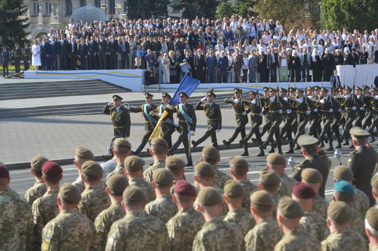 Участь Президента України Володимира Зеленського в урочистостях з нагоди 28-ї річниці Незалежності України.
Під час урочистостей до Дня Незалежності України Президент вручив державні нагороди військовим, поліцейським, рятувальникам, освітянам, медикам, волонтерам і спортсменам.
