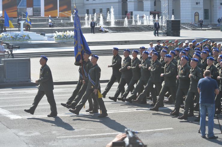 Участь Президента України Володимира Зеленського в урочистостях з нагоди 28-ї річниці Незалежності України.
Під час урочистостей до Дня Незалежності України Президент вручив державні нагороди військовим, поліцейським, рятувальникам, освітянам, медикам, волонтерам і спортсменам.
