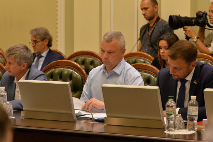 9 вересня 2019 погоджувальна Рада ВР України.
У центрі Михайло Забродський-ЄС.
