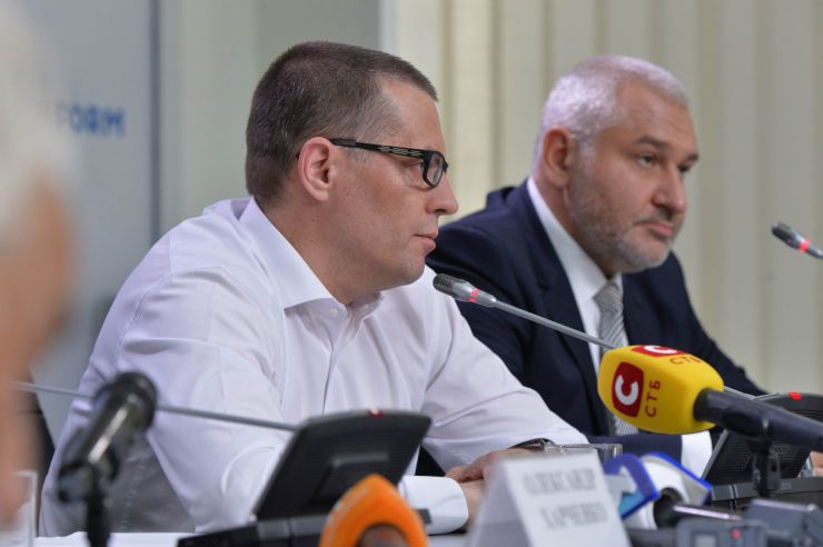 Прес-конференція звільненого журналіста Романа Сущенка.