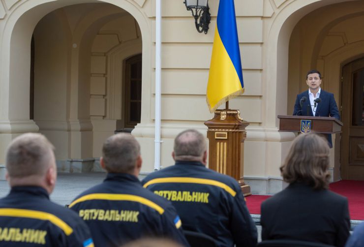 17 вересня 2019 Президент України Володимир Зеленський, Голова ВР України Дмитро Разумков та інші високопосадовці взяли участь в урочистостях з нагоди відзначення Дня рятівника. Під час урочистої церемонії відбулося нагородження лауреатів Всеукраїнської акції “Герой-рятувальник року”.