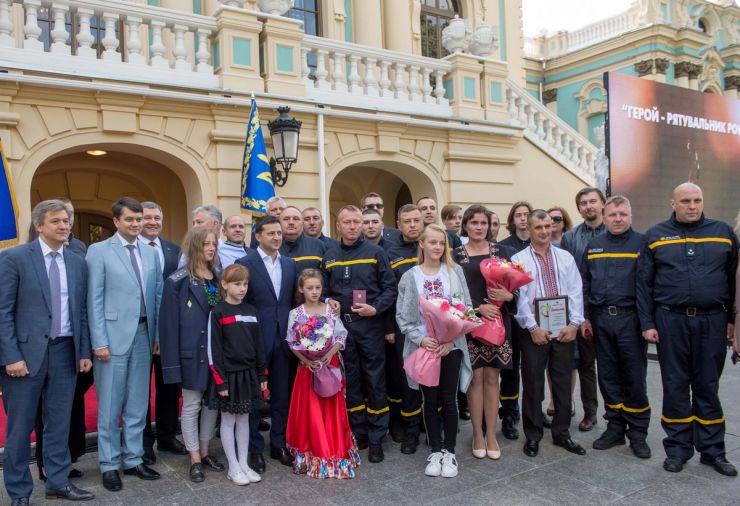17 вересня 2019 Президент України Володимир Зеленський, Голова ВР України Дмитро Разумков та інші високопосадовці взяли участь в урочистостях з нагоди відзначення Дня рятівника. Під час урочистої церемонії відбулося нагородження лауреатів Всеукраїнської акції “Герой-рятувальник року”.