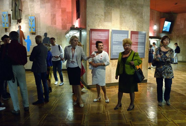 17 вересня 2019 у Національному музеї України у 2 світовій війні відкрилась виставка «Україна. Незакінчена війна…». Це зовсім новий проект про 2 світові війни, які прокотились нашою землею. Наслідки цих воєн і досі впливають на людей, більше того триває вже й третя війна на українській землі. 