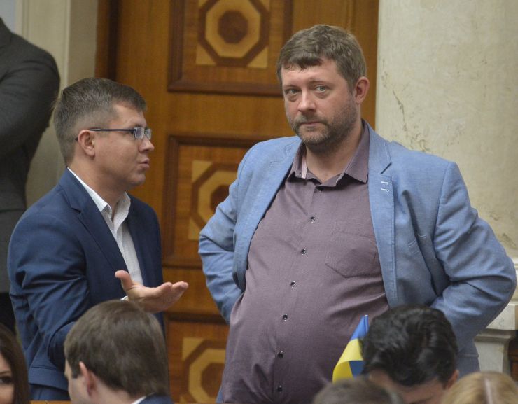 19 вересня 2019 пленарне засідання Верховної Ради України.
Павло Фролов, Олександр Корнієнко СН.