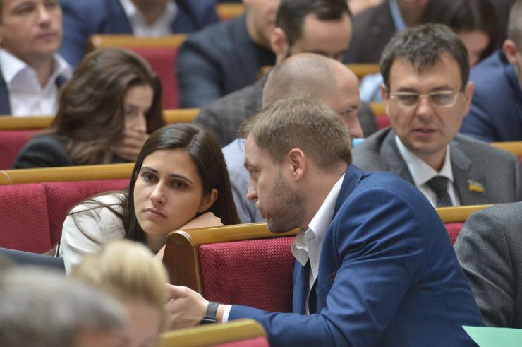19 вересня 2019 пленарне засідання Верховної Ради України.
Галина Янченко, Денис Монастирський СН.