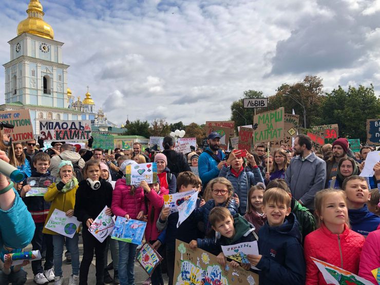 Учасники Міжнародного маршу за клімат, приуроченого до спеціального саміту ООН із питань клімату, що відбудеться 23 вересня у Нью-Йорку, Київ, 20 вересня 2019 року.