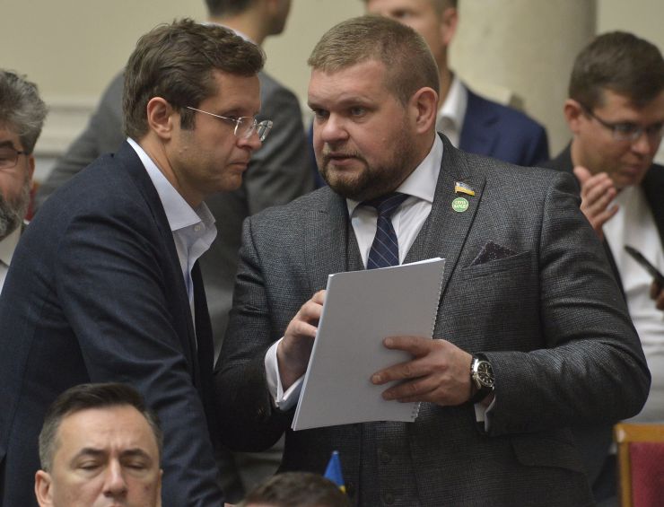 Пленарне засідання Верховної Ради України. 
Народні депутати продовжують розгляд правок до законопроекту про внесення змін до деяких законів України щодо діяльності органів суддівського врядування №1008. Андрій Холодов СН Андрій  Клочко СН
