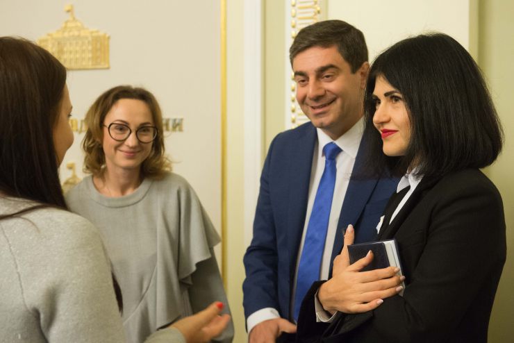 У ВР України за участі Голови ВР України Дмитра Разумкова відбувся Правозахисний форум на тему: «Подолання наслідків конфлікту: порядок денний нового парламенту»
Комітет Верховної Ради України з прав людини, деокупації та реінтеграції тимчасово окупованих територій у Донецькій, Луганській областях та Автономної Республіки Крим, міста Севастополя, національних меншин і міжнаціональних відносин спільно з правозахисними організаціями проводить правозахисний форум на тему: «Подолання наслідків конфлікту: порядок денний нового парламенту». Голова Комітету Верховної Ради України з питань прав людини, деокупації та реінтеграції тимчасово окупованих територій у Донецькій, Луганській областях та Автономної Республіки Крим, міста Севастополя, національних меншин і міжнаціональних відносин Дмитро Лубінець
