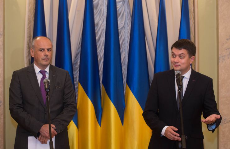 Зустріч Голови Верховної Ради України Дмитра Разумкова з Главами дипломатичних місій, акредитованих в Україні. Надзвичайний і Повноважний посол Чорногорії в Україні Любомир Мішуровіч