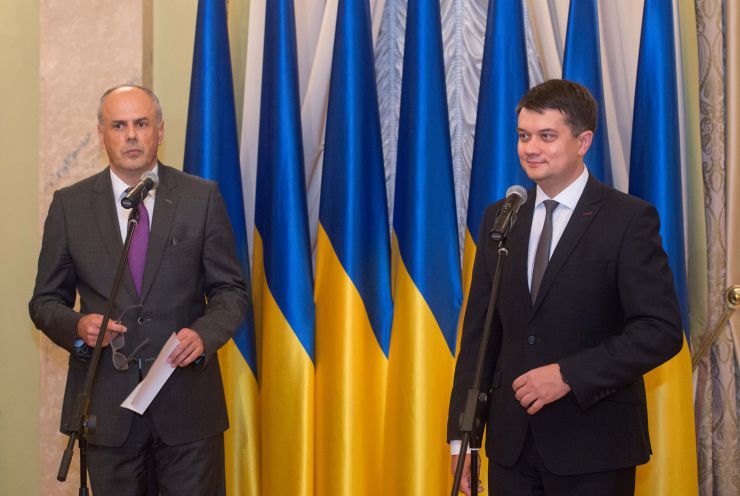 Зустріч Голови Верховної Ради України Дмитра Разумкова з Главами дипломатичних місій, акредитованих в Україні. Надзвичайний і Повноважний посол Чорногорії в Україні Любомир Мішуровіч